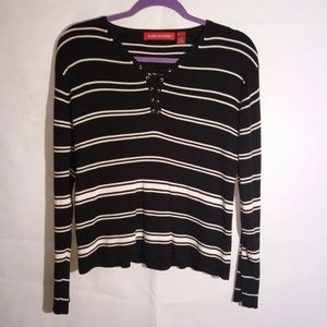 Gloria Vanderbilt Striped Black And White Top